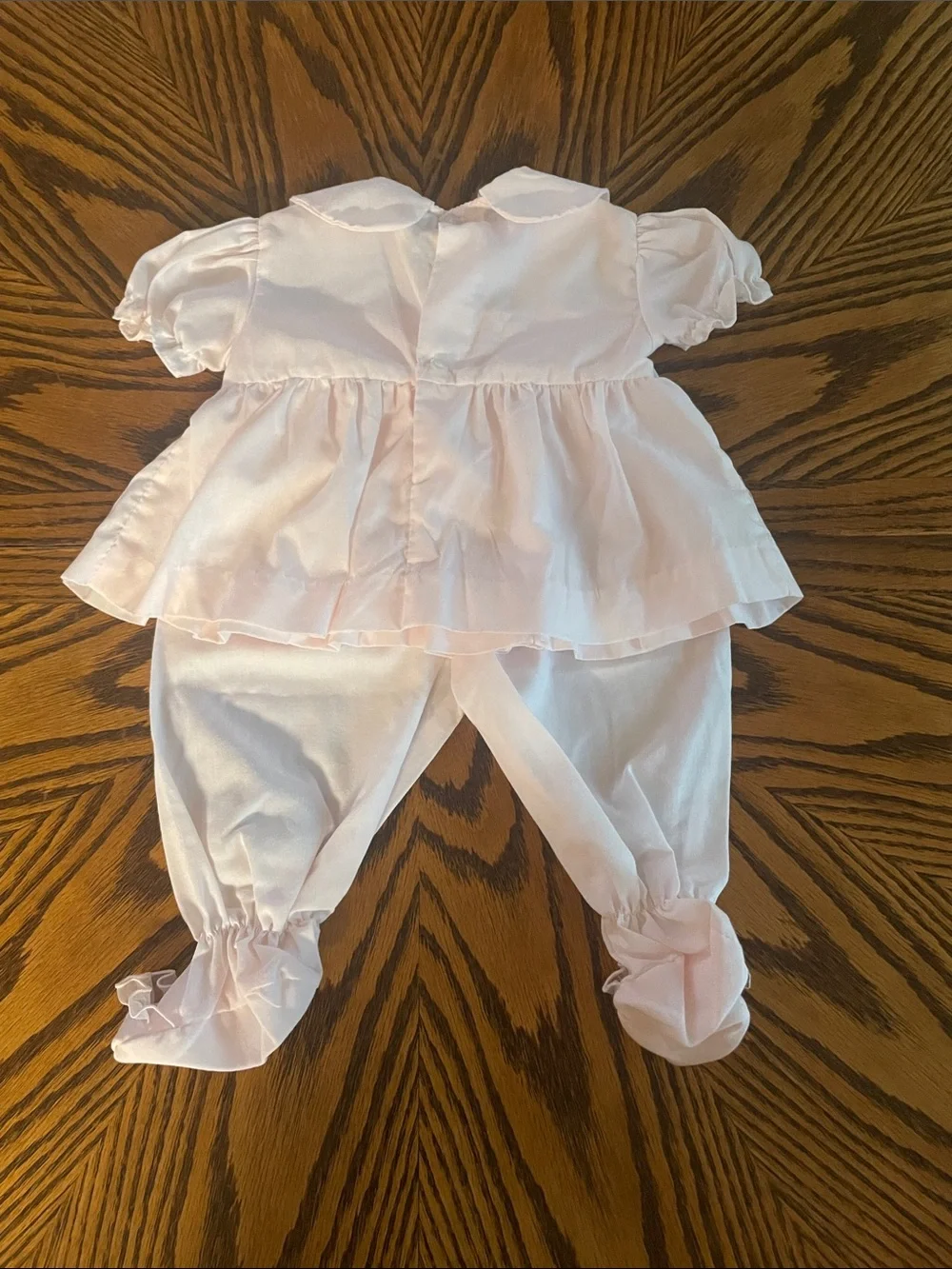 Vintage Carriage Boutique Pink Smocked infant Two-Piece Outfit Size 3 Months